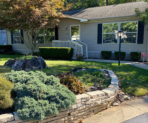 move-in ready manufactured homes for a 55+ community in springfield illinois